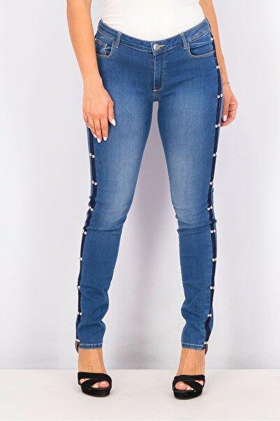Trussardi Jeans بنطلون جينز نسائي بقصّة عادية ومطرّز بالترتر، أزرق