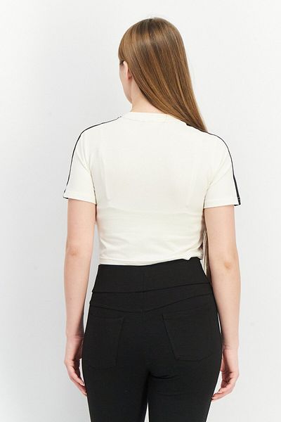 FILA بلوزة رياضية نسائية بأكمام قصيرة، لون أبيض