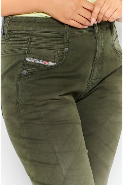 Diesel Women D-Fayza Boyfriend Fit Plain Stretchable Denim Jeans, Olive