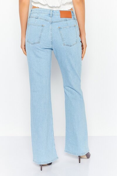 Esprit Women Bootcut Fit High Rise Wash Stretchable Jeans, Light Blue