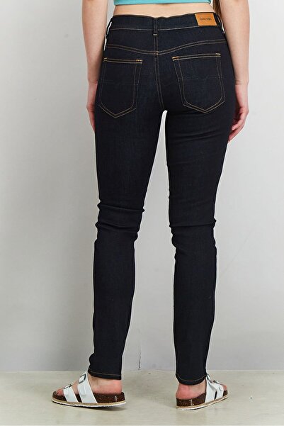 Diesel Women Skinny Fit Dark Wash Non-Stretchable Denim Jeans, Indigo