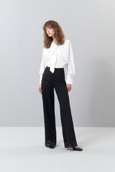 Roman Dantelli Düz Paça Pantolon Siyah K2512041_001