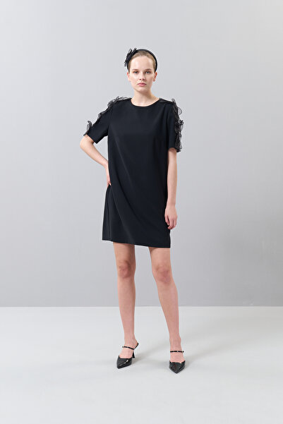 Roman Kolları Çiçek Detaylı Mini Elbise Siyah K2511014_001