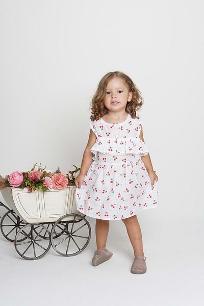 Mnk Baby&Kids Καλοκαιρινό φόρεμα από λευκό βαμβακερό εμπριμέ φρούτο για κορίτσι - Tericotton μανίκι, Scallop Detailed Mnk0406