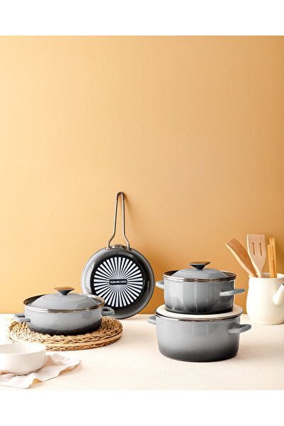 Madame Coco Gray La Garde Pan