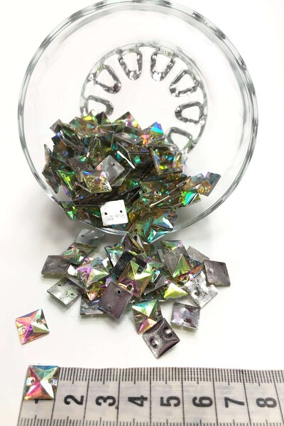 Limelia Блестяща цветна квадратна пластмасова щипка (20 г)