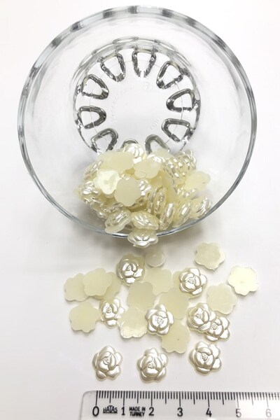 Limelia Μοτίβο λουλουδιών με μισές χάντρες μαργαριταριού