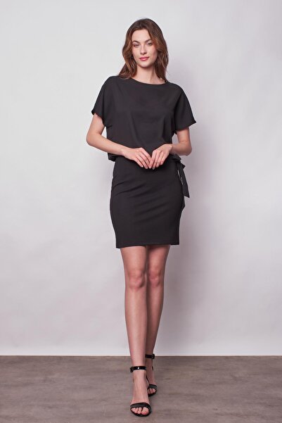 Jument Γυναικείο φόρεμα με λαιμόκοψη με ανοιχτό ώμο με κορδόνι στο κάτω μέρος, ελαφρύ ύφασμα Lycra Tok-Μαύρο