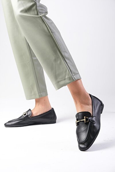 Mio Gusto Manon естествена кожа черен цвят верижка аксесоар с тъпи пръсти дамски мокасини обувки