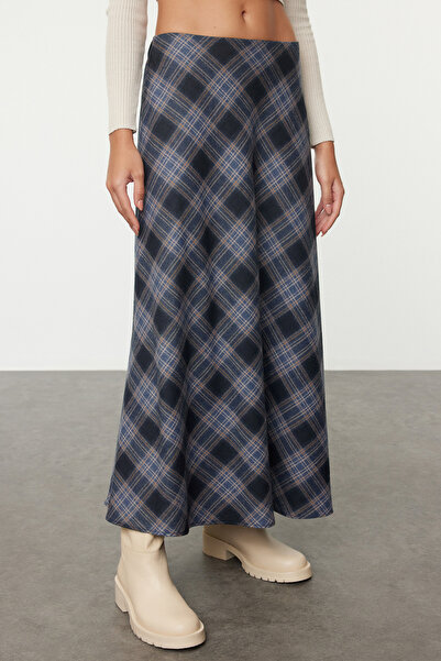 Trendyol Collection Többszínű alacsony derekú kockás mintás A-vonalú maxi hosszúságú szőtt szoknya TWOAW25ET00118