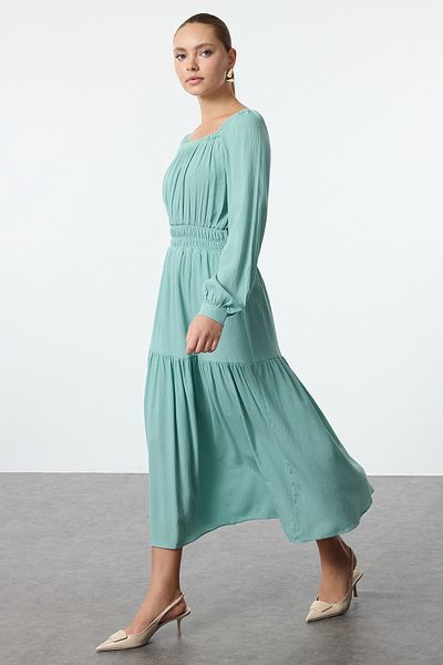 Trendyol Collection Φούστα μέντας με ανοιχτή μέση τετράγωνο γιακά υφαντό φόρεμα TWOSS24EL01102