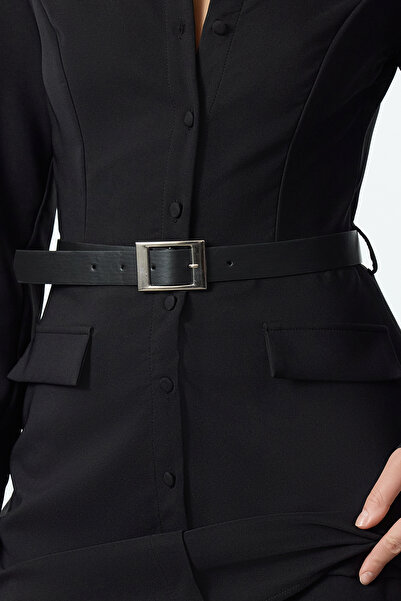 Trendyol Collection Krátká kombinéza s černým páskem Twoaw25Tu00011