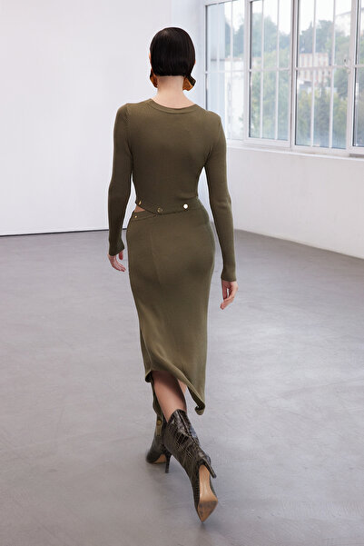 Trendyol Collection Limitált kiadású khaki mercerizált megjelenésű Midi kötöttáru, hosszú ruha, rögzítőelemekkel TWOAW25EL00363