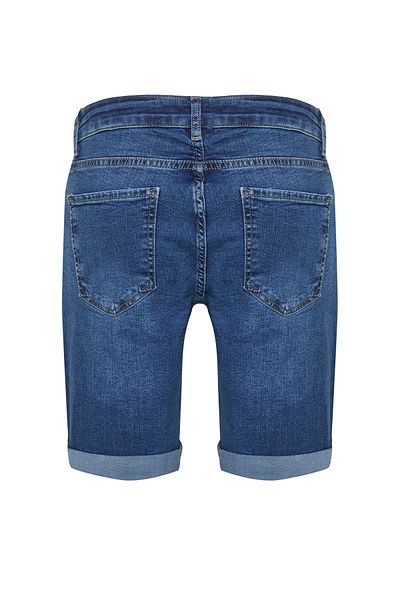 Trendyol Collection Mittelblaue Denim-Shorts im Skinny Fit - TMNSS21SR0486