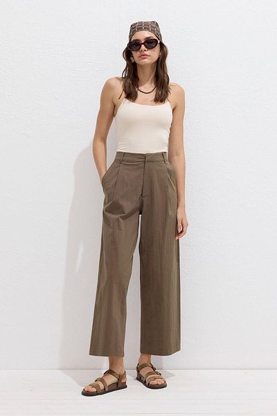 Manuka Brown Premium Cotton Pleated Trousers