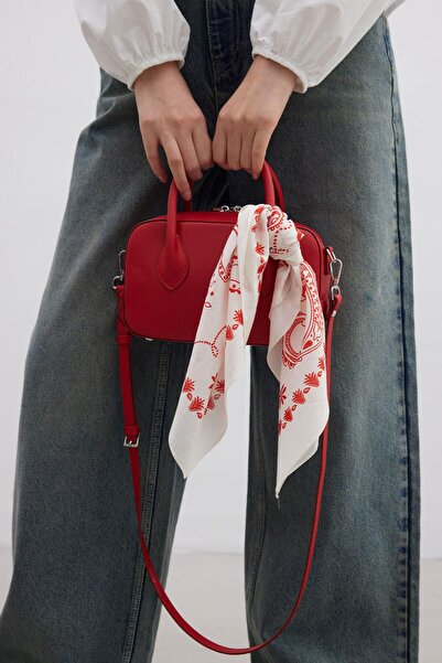 Manuka Red Ester bőr doboztáska