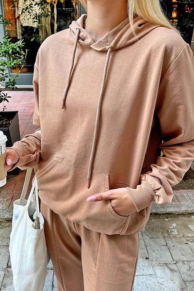 Swist Nerzfarbenes, geripptes Damen-Crop-Sweatshirt mit Kapuze und Kängurutasche