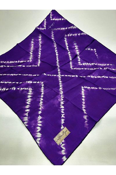 LA BOUTIQUE 2109 Sura Silk 04 - 90x90