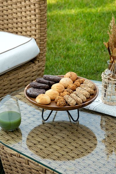 La Casa Art 28 cm Wooden Serving Plate with Metal Legs - Tableware and Kitchen Decoration