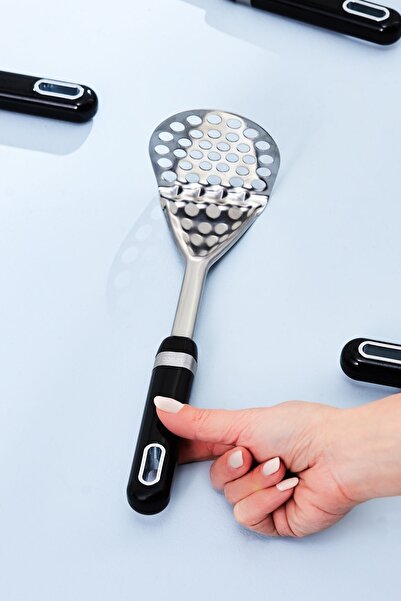 Karaca Mastermaid Black Masher - 29.7 cm