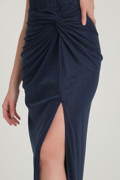 meksila Kadın Straptes Kayık Yakalı Balenli Korse Detaylı Uzun Yırtmaçlı Simli Astarlı Nişan Davet Abiye