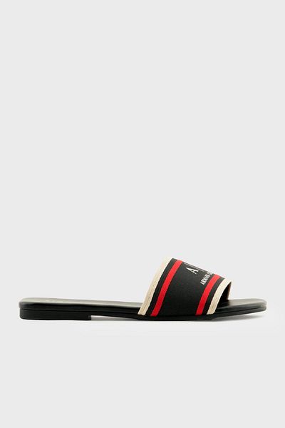 Armani Exchange شباشب مسطحة بشعار XDP045 XV842
