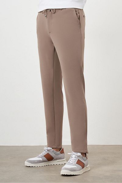 Morven Men's Light Brown Slim Fit Jogger Pants