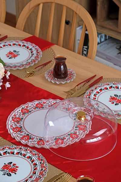 Glore Carmine Color Glass Cake Jar