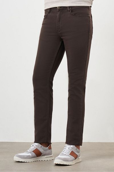 Morven Men's Brown Seasonal Cotton 5-Pocket Dynamic Fit Jean Trousers