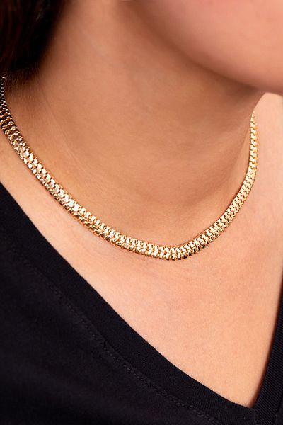 Elika Silver Houndstooth Patterned Gold Chain Sleeve Women's Necklace