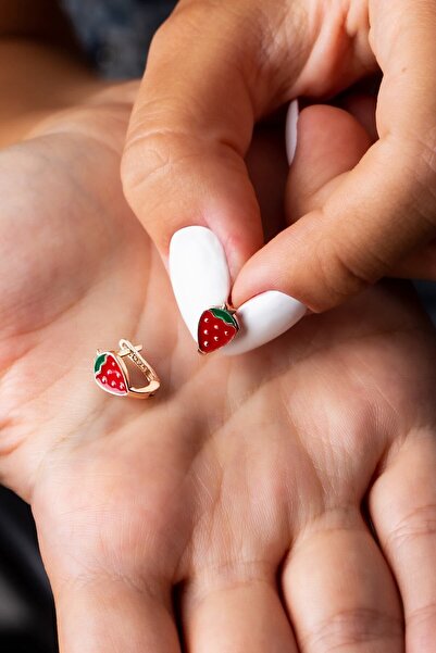 TEK TARZIM TAKI Kız Çocuk Çilek Figürü Gümüş Klipsli Küpe Mineli Gümüş Küpe (2 - 8 YAŞ)