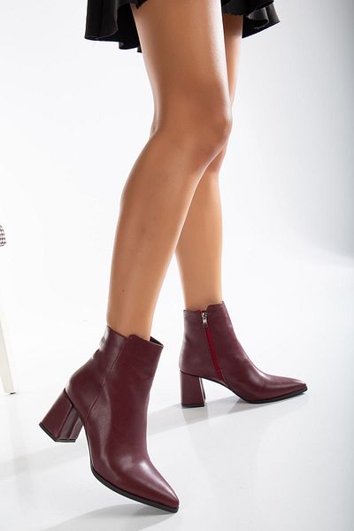ÜNAL ÖZER Claret Red Pointed Toe Thick Heeled Women's Boots - Un001-0130