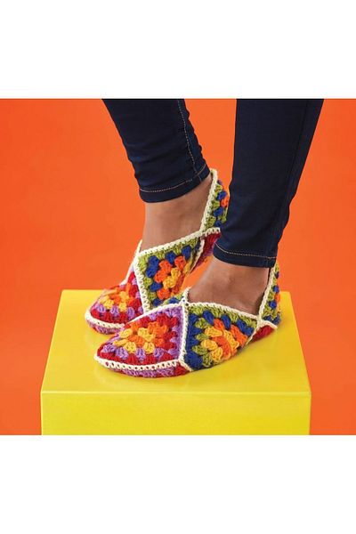 El örgüsü Home Boots and Slippers - Χειροποίητα πλεκτά μποτάκια με λεπτομέρεια μοτίβου