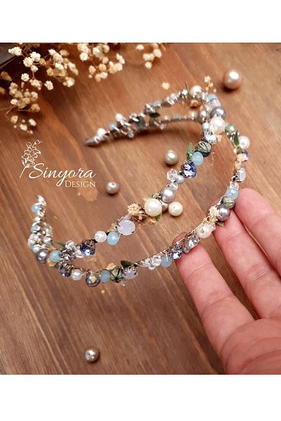 Yumak Dekor Grup Blue Stone and Pearl Bridal Crown Maternity Crown Accessory Case