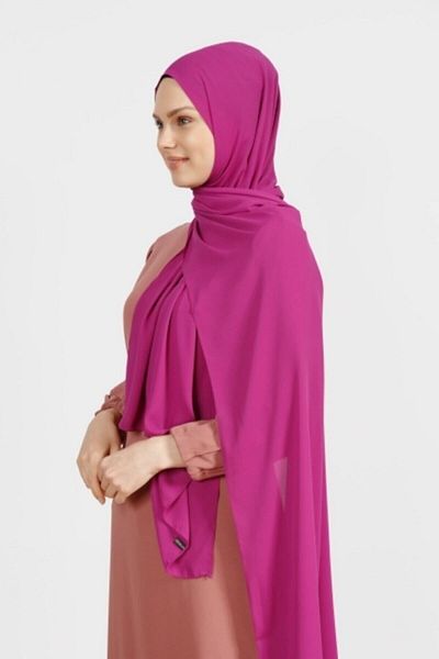 Differenza Crepe Shawl Fuchsia