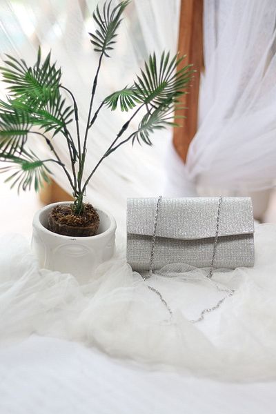 Moom Bag Női csillogó ezüst mini dobozos válltáska