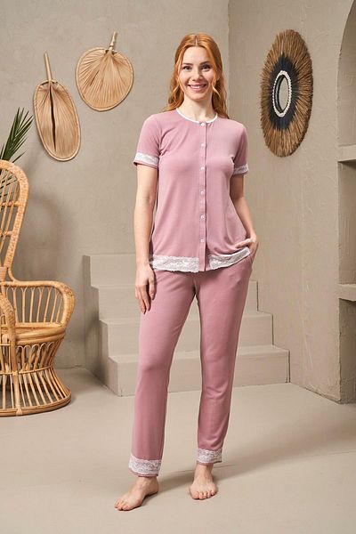 PJS 25126 Set de pijamale cu nasturi, cu gât rotund, cu dantelă
