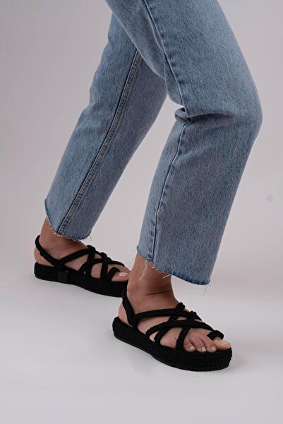 sovrana Thick Sole Sandals Black