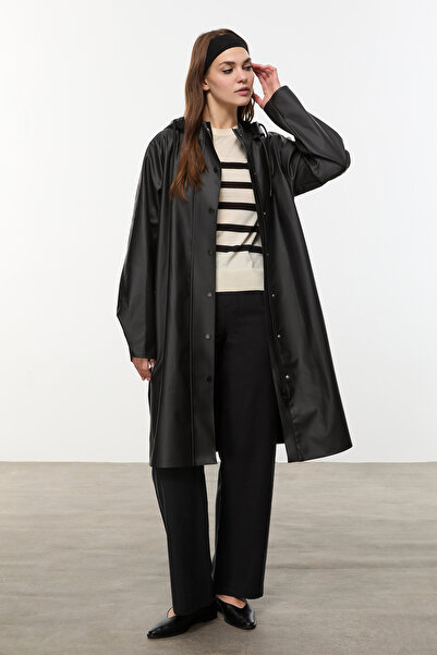 Mudo Leather Look Hooded Rainbook