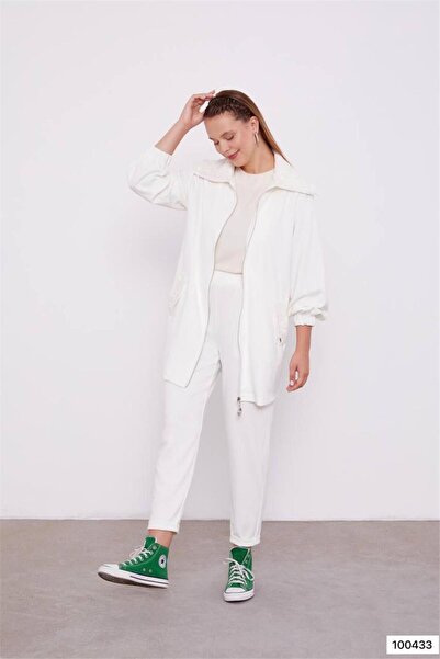 Levidor Екрю Левідор Двоє спортивний комплект - з мереживними деталями