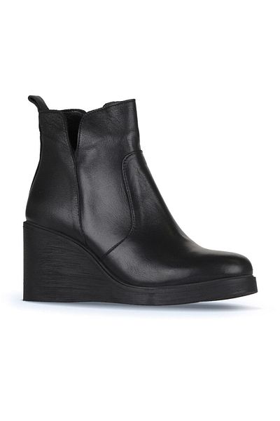 Bueno Shoes Cizme de damă din piele neagră - toc pană, model 01wz8301