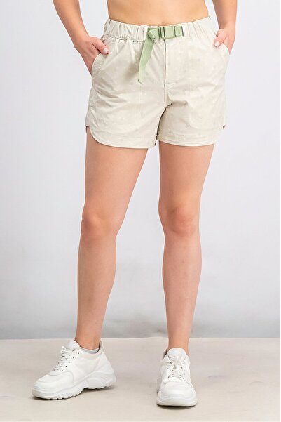 Mountain And Isles شورت نسائي أساسي بحزام مطبوع، كتان