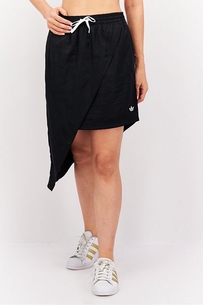 adidas Women Sportswear Fit Training Skirt, Black