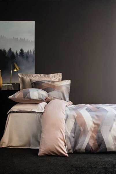 İssimo Home طقم غطاء لحاف من الساتان القطني باللون البني من Issimo Home Helix