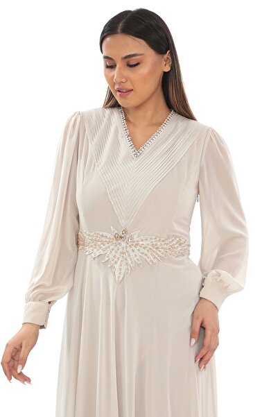 lodmela Φόρεμα με πιέτες και χάντρες 2213- Μπεζ