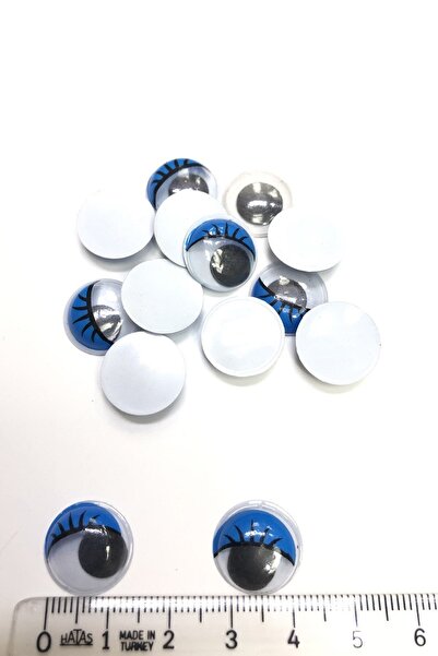 Limelia Παίζει με μπλε βλεφαρίδες