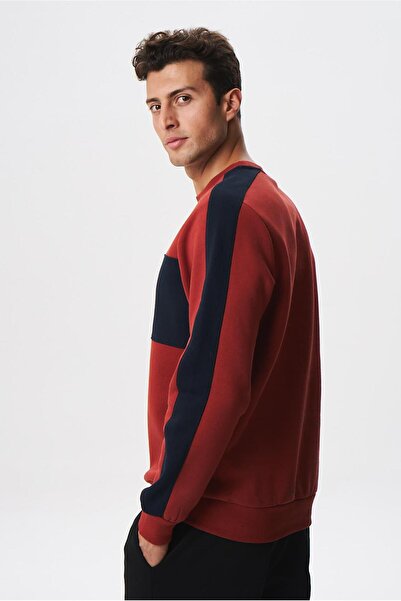 Arma Мъжки червен суитшърт с кръгло деколте и стандартна кройка, 3 нишки, Y28124602601