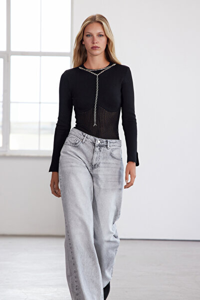 Trendyol Collection Limitovaná edice – černé tělo z úpletu s odnímatelným příslušenstvím Twoaw25Bd00012