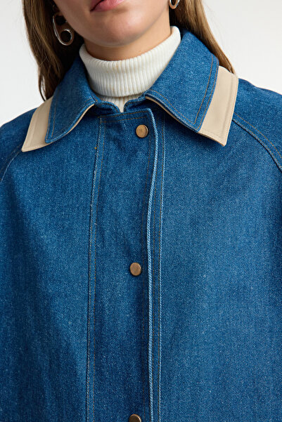 Trendyol Collection Marineblauer, übergroßer Denim-Jackenmantel TWOAW25MO00174
