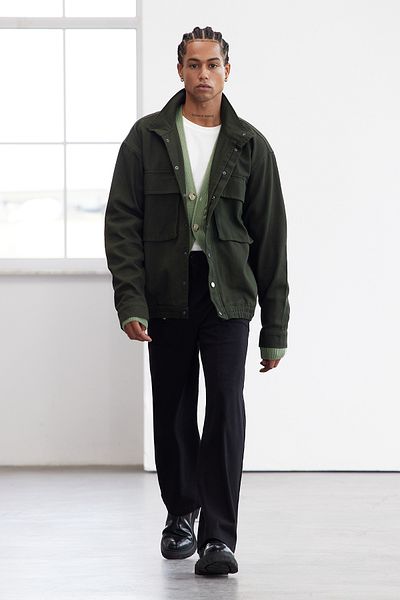 Trendyol Collection Μπουφάν Dark Khaki Gabardine - 100% βαμβάκι, κανονική εφαρμογή, λεπτομέρεια τσέπης, εποχιακό - TMNAW25CE00004